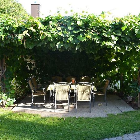 Ferienwohnung Weinbauernhof Löscher Retz Exterior foto